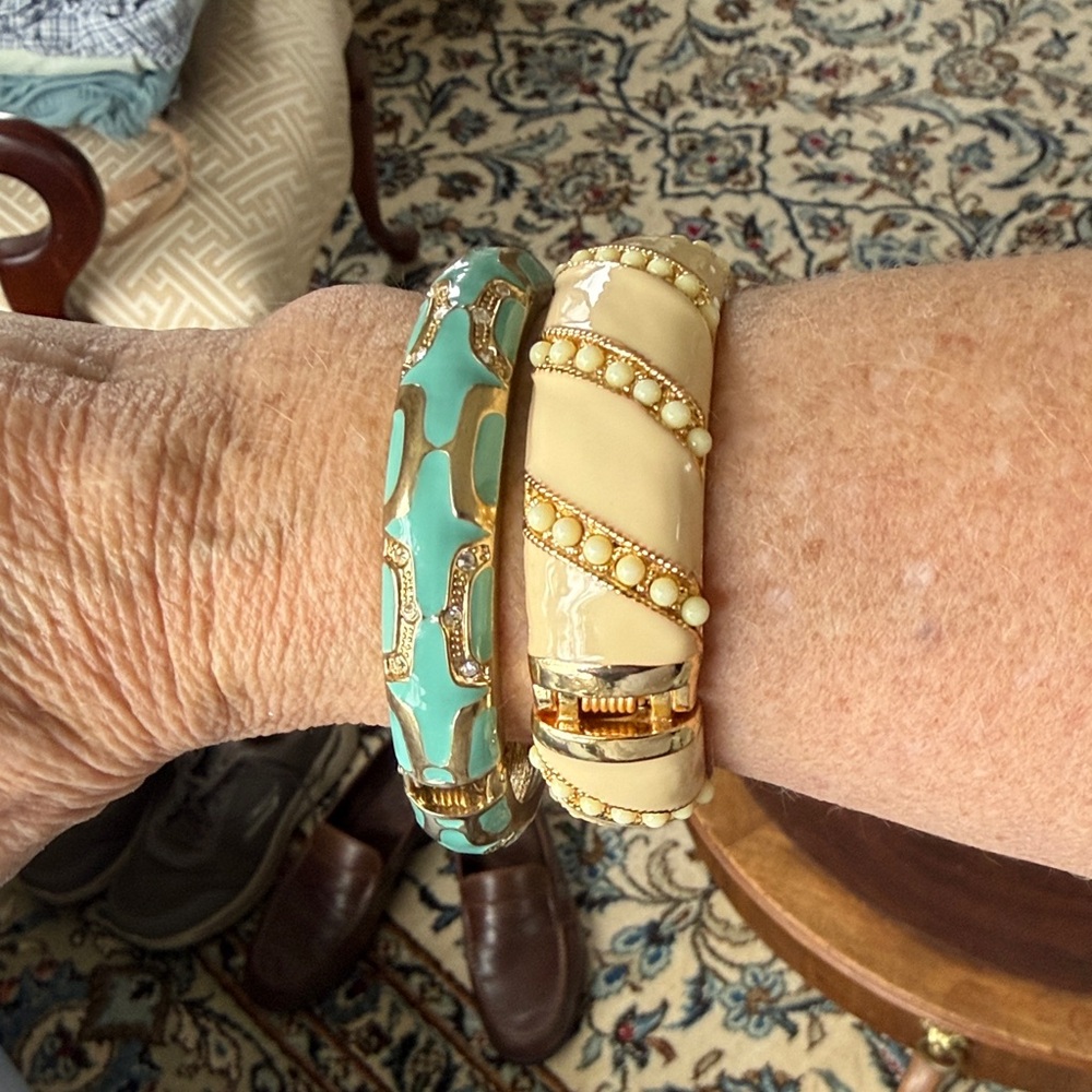 Gorgeous Aqua, Gold and Cream Bangle Set